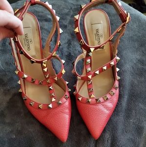 Valentino rockstud grainy calfskin stiletto